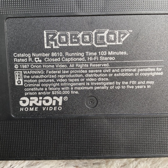 Vintage VHS ROBOCOP Robo Cop movie 1987 in original box - Picture 3 of 8